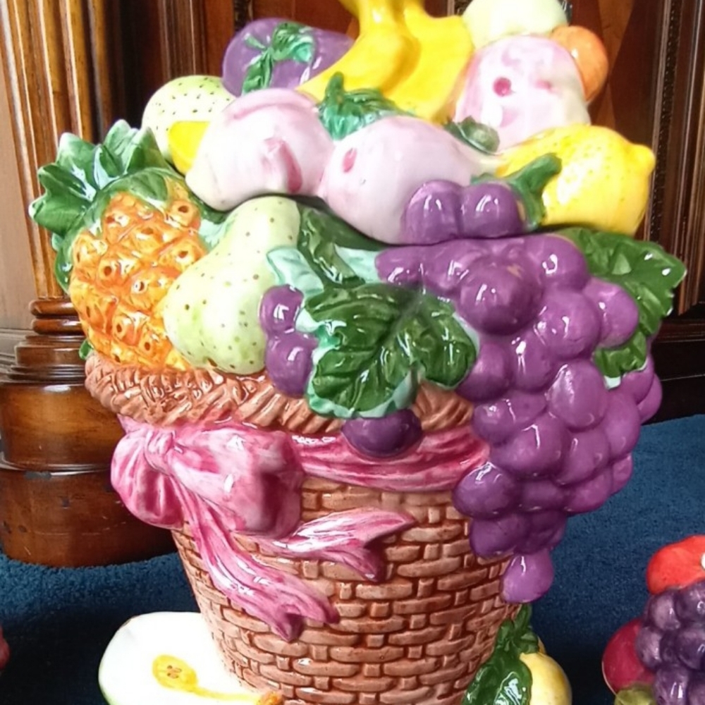 COOKIE JAR ~ Beautiful Bouquet of Fruit, Ribbon, Basket, Heritage Mint Collecti
